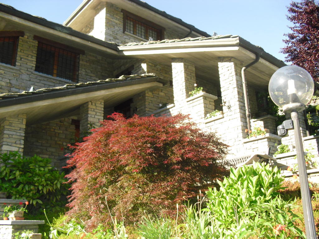 B&B Les Fleurs Gignod Exterior photo